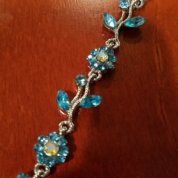 Crystal turquoise bracelet - Picture 3 of 3